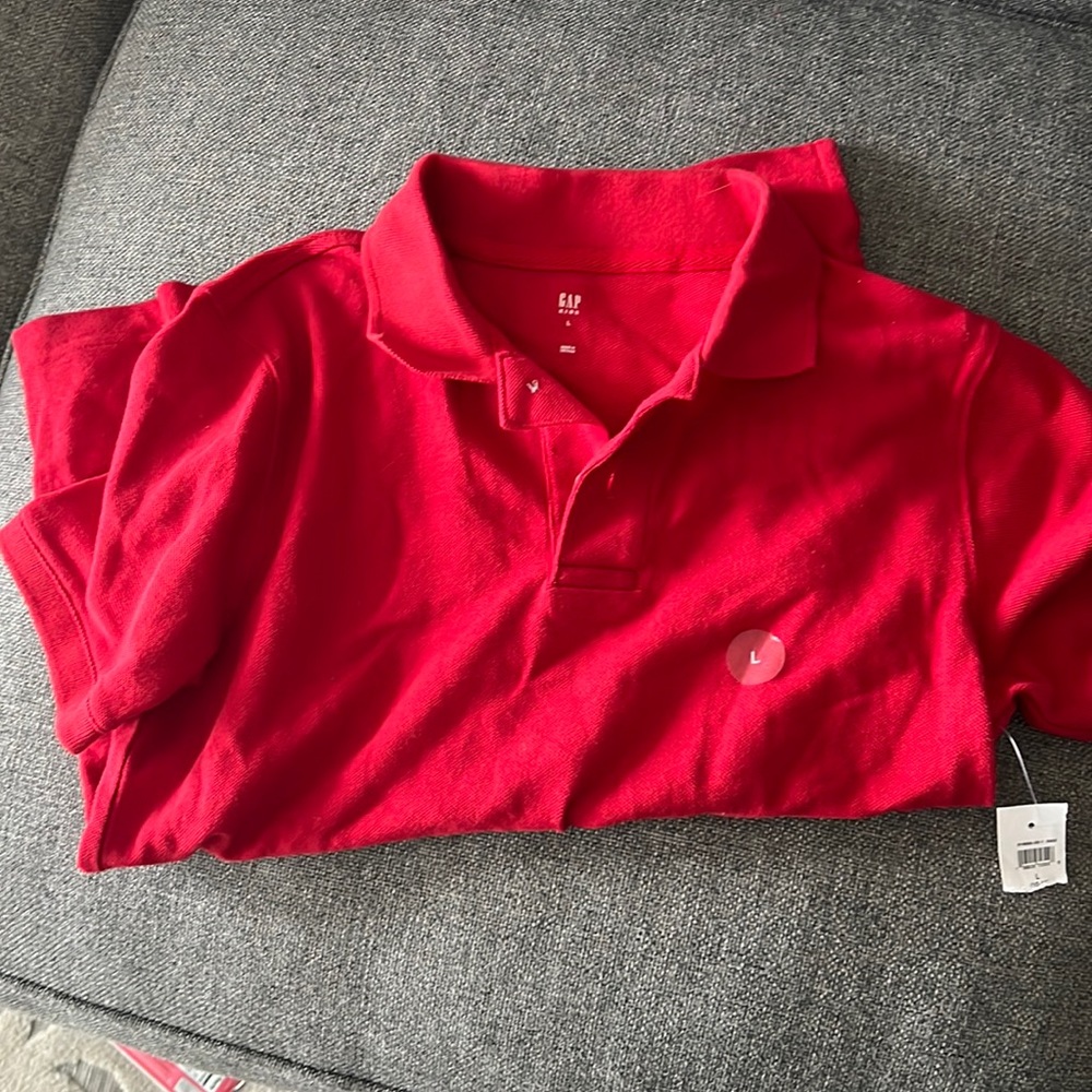 red polo